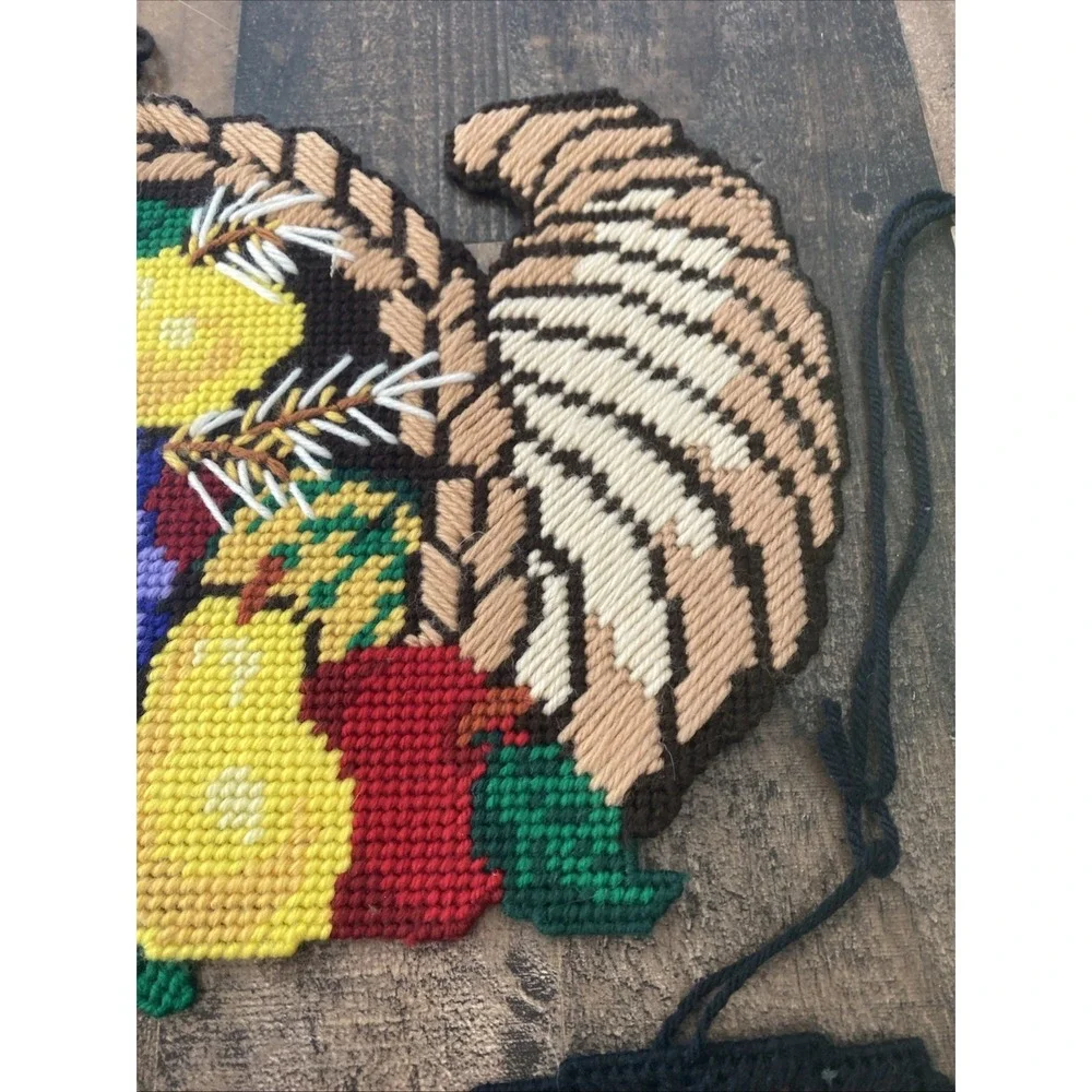 Vtg Plastic Canvas Thanksgiving Wall Decor Lot Pilgrim Turkey Cornucopia‎